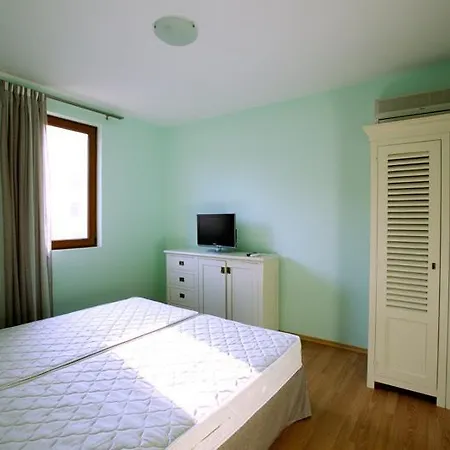 Sea Sun Apartmán Ravda